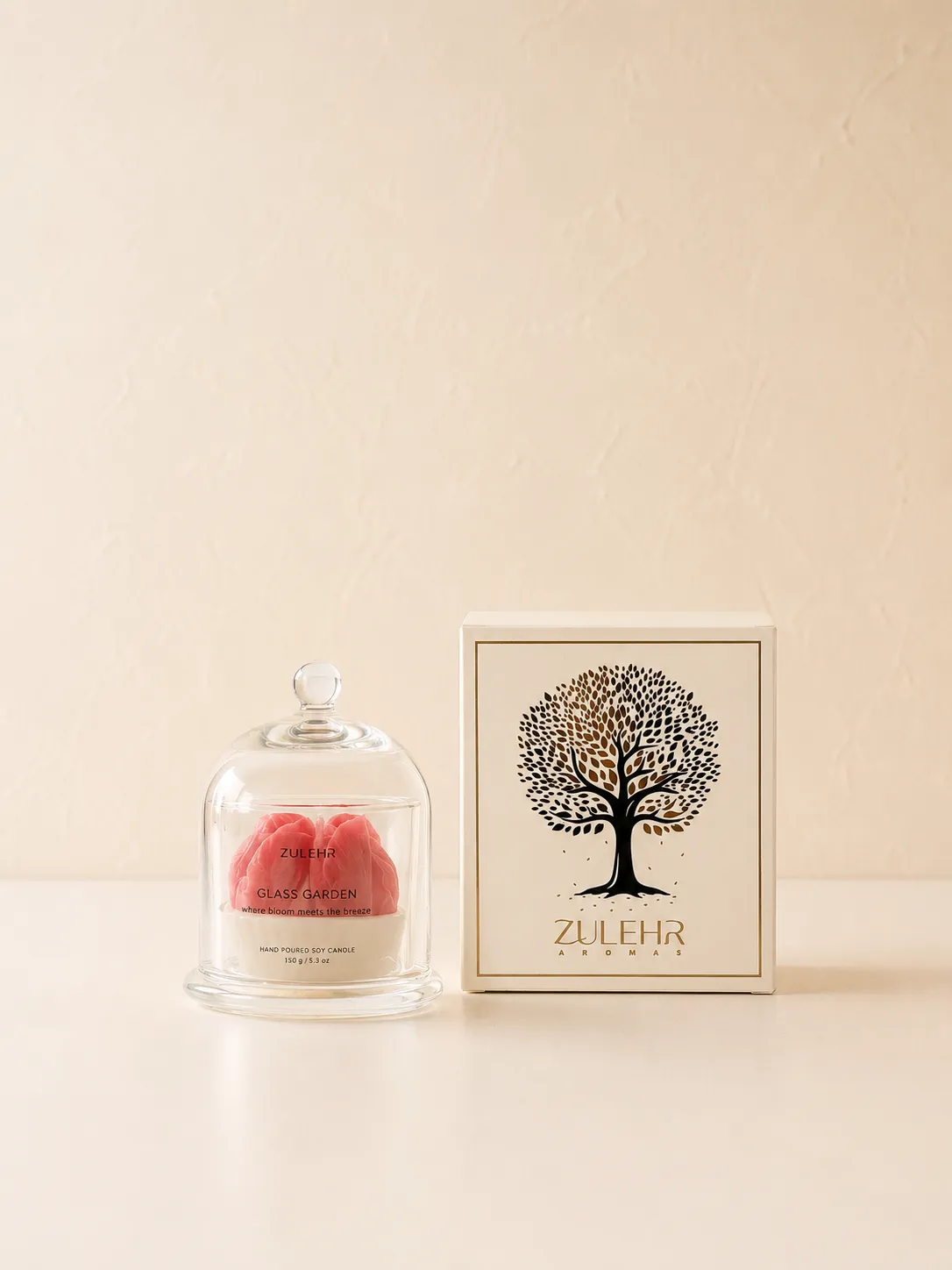 Stylish candle set in an elegant gift box